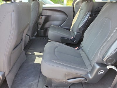 2024 Chrysler Pacifica Touring