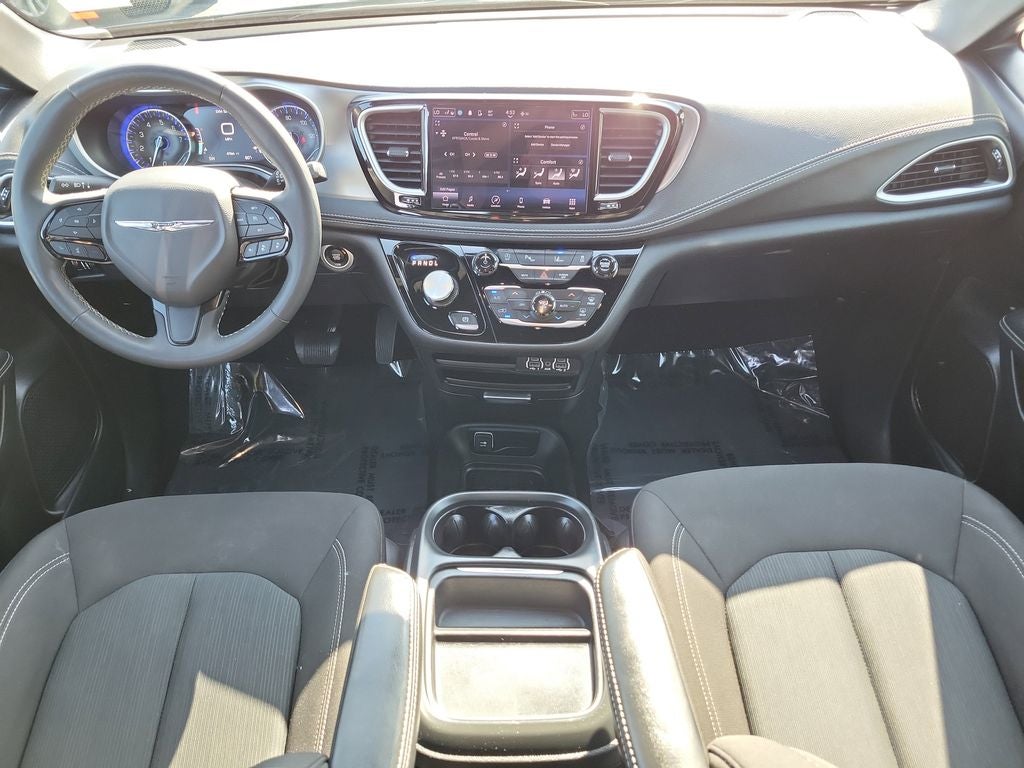 2024 Chrysler Pacifica Touring