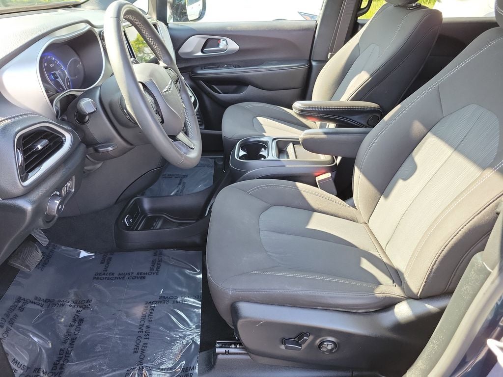 2024 Chrysler Pacifica Touring