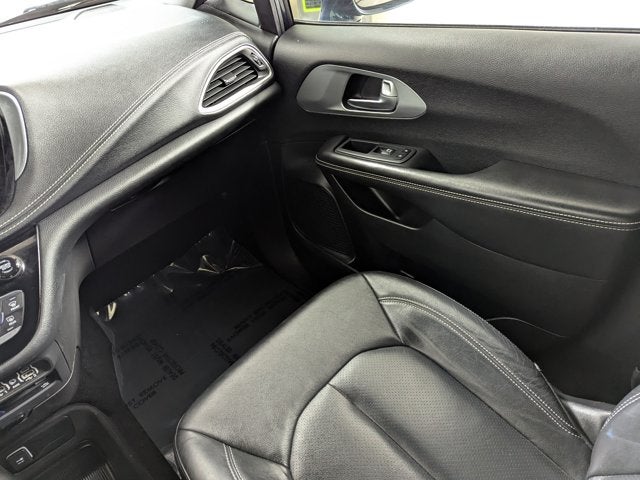 2022 Chrysler Pacifica Touring L AWD