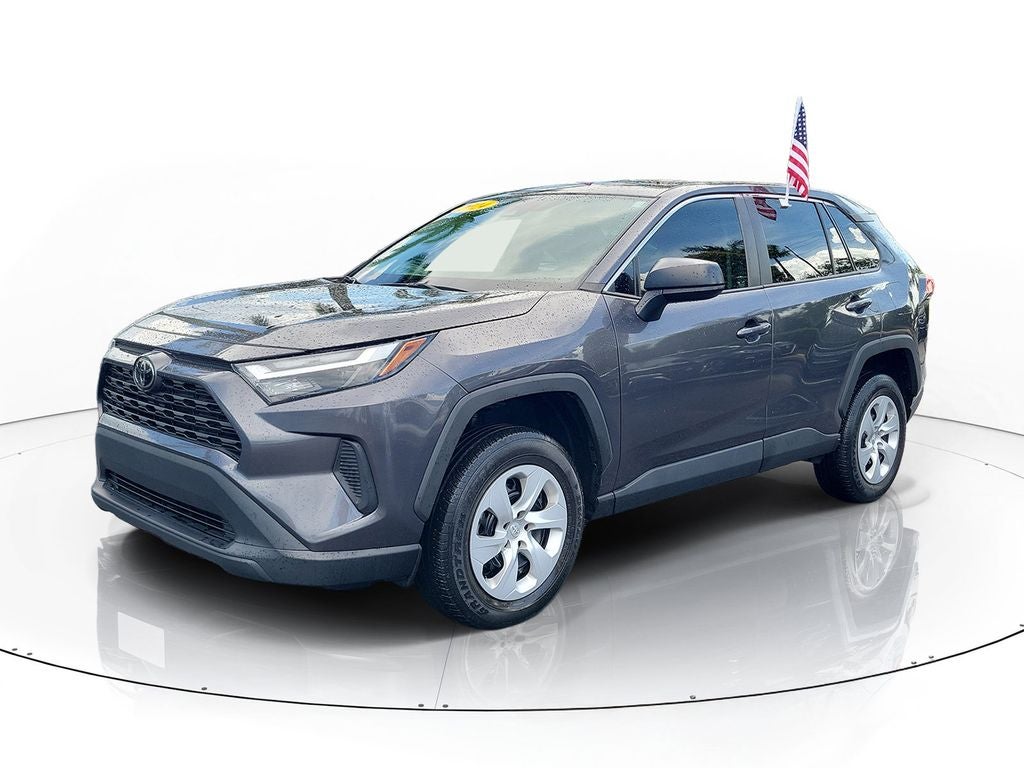 2024 Toyota RAV4 LE