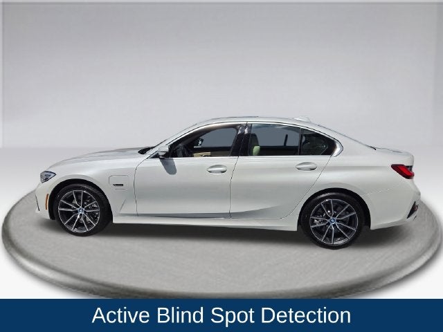 2022 BMW 3 Series 330e iPerformance