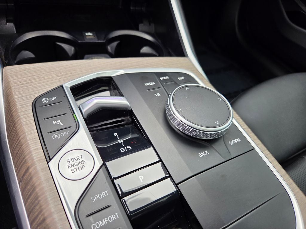 2025 BMW 3 Series 330i