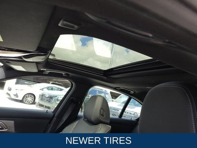 2025 BMW 3 Series 330i