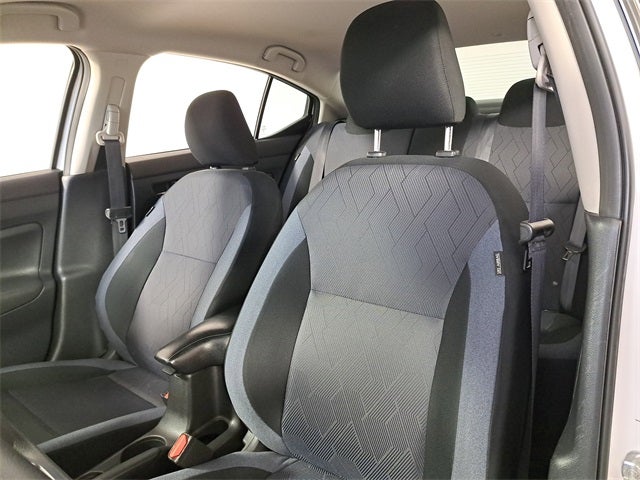 2024 Nissan Versa 1.6 SV