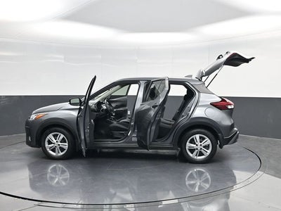 2025 Nissan Kicks Play S