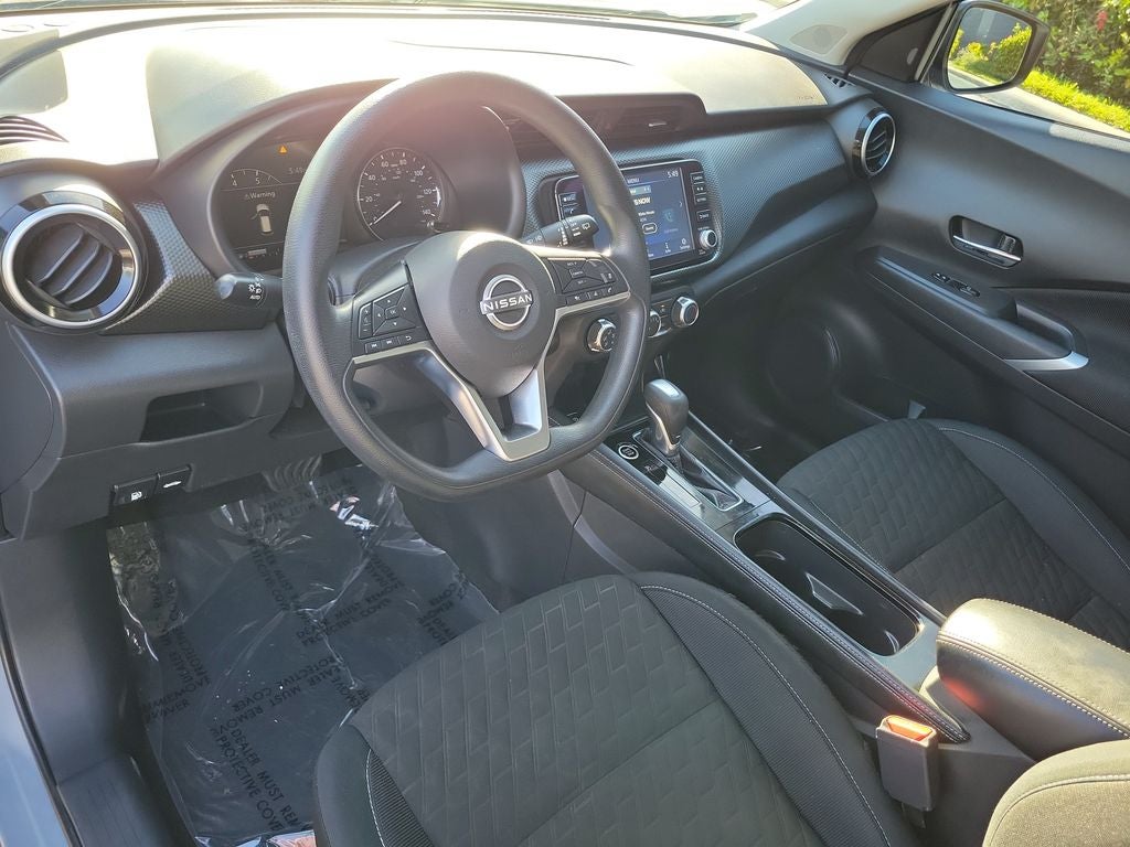 2023 Nissan Kicks SV