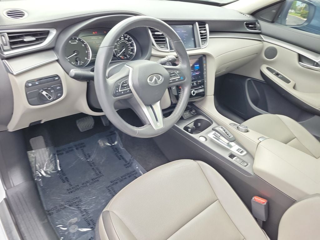 2023 INFINITI QX50 LUXE