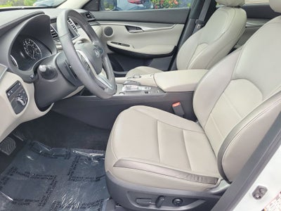 2023 INFINITI QX50 LUXE