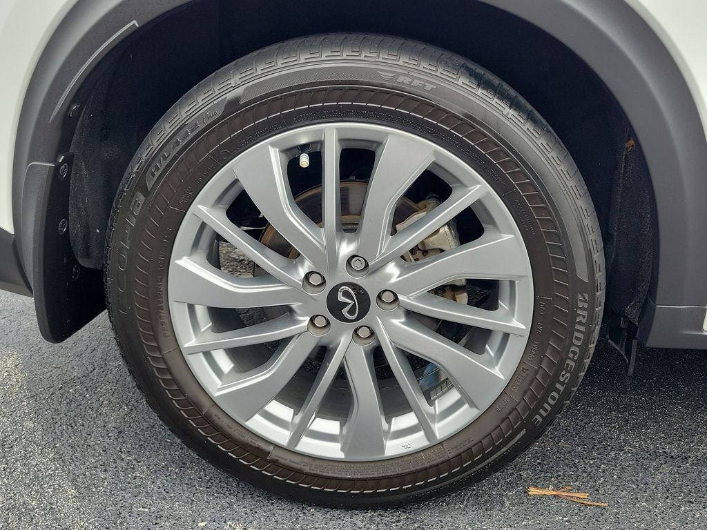 2023 INFINITI QX50 LUXE