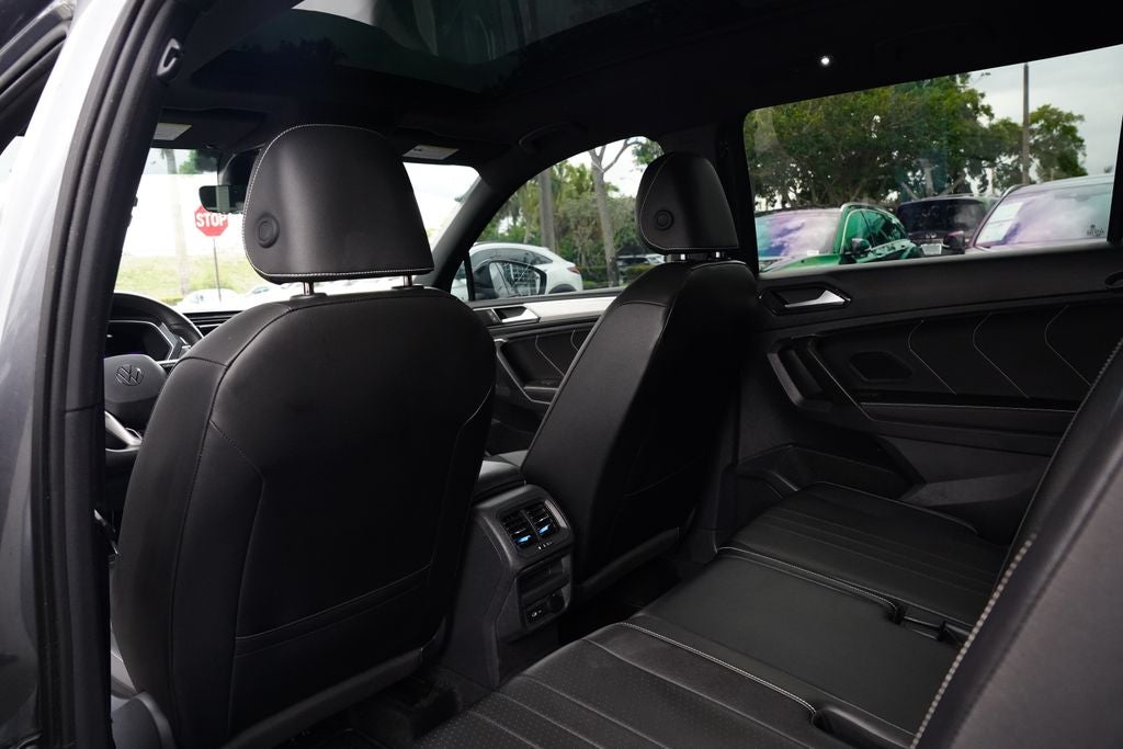 2024 Volkswagen Tiguan 2.0T SE R-Line Black