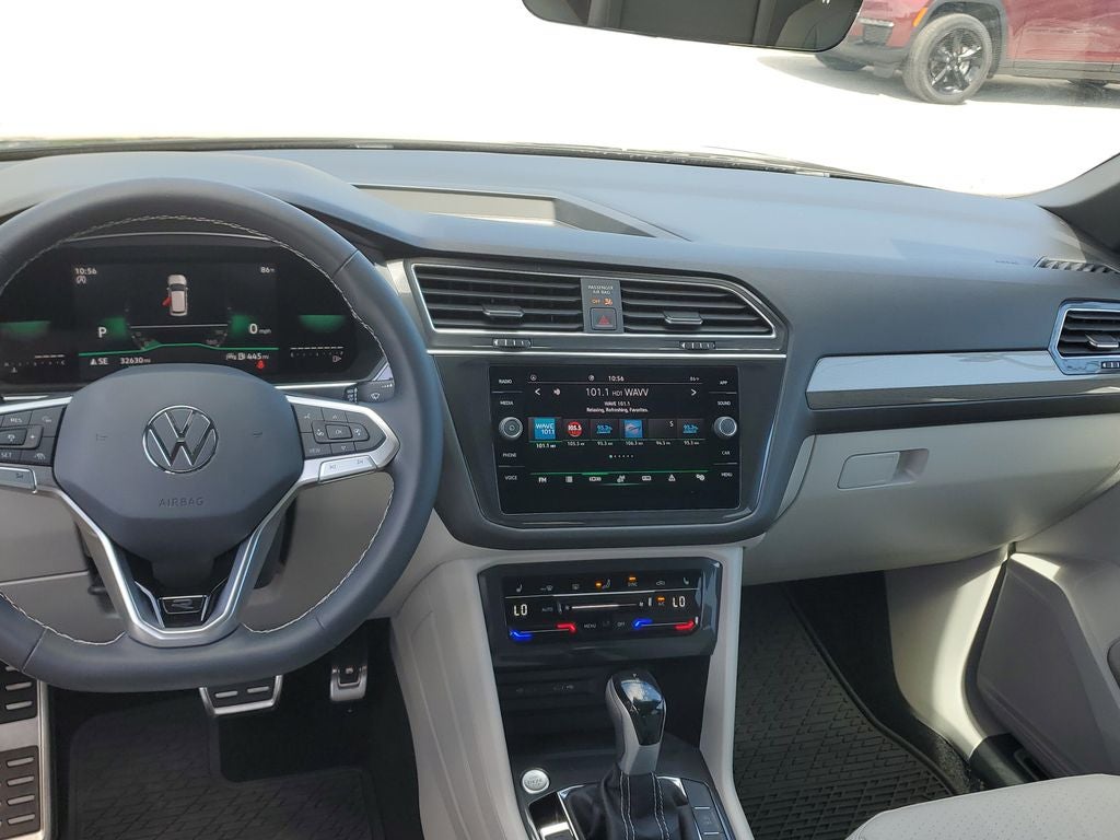 2023 Volkswagen Tiguan 2.0T SE R-Line Black