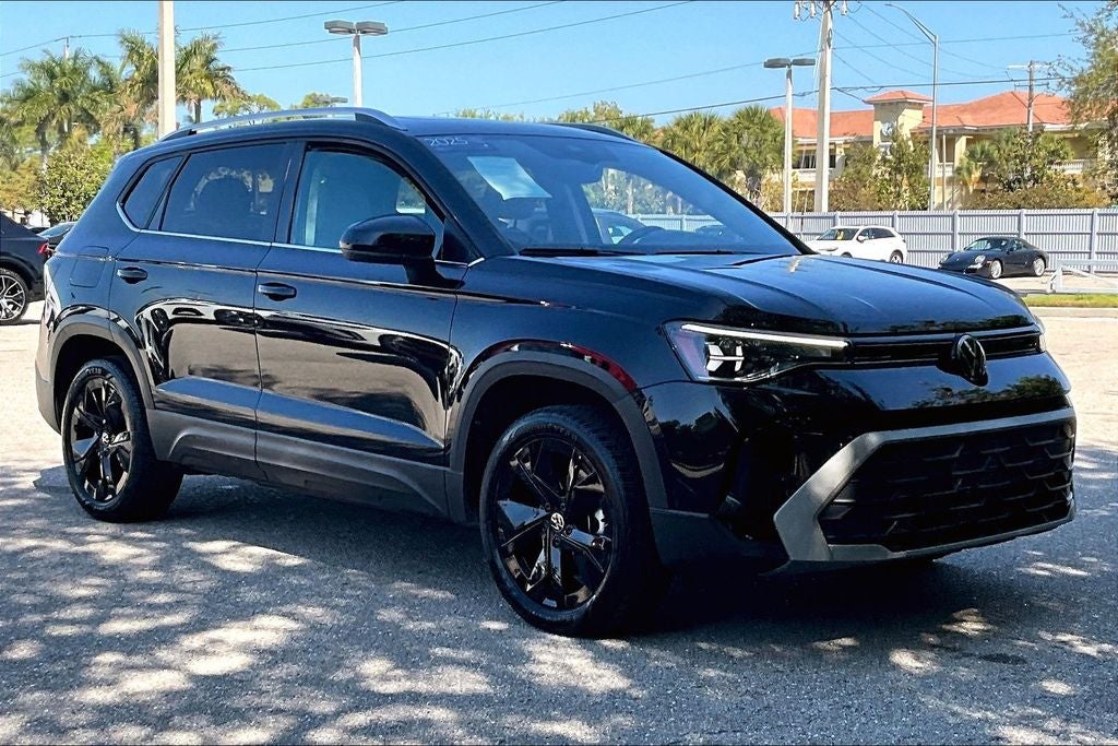 2025 Volkswagen Taos 1.5T SE