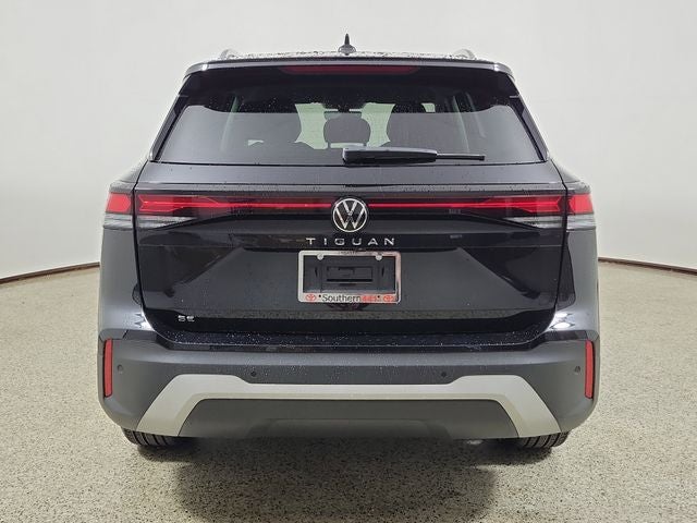 2025 Volkswagen Tiguan 2.0T SE