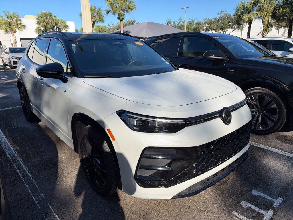 2026 Volkswagen Tiguan SE R-Line Black