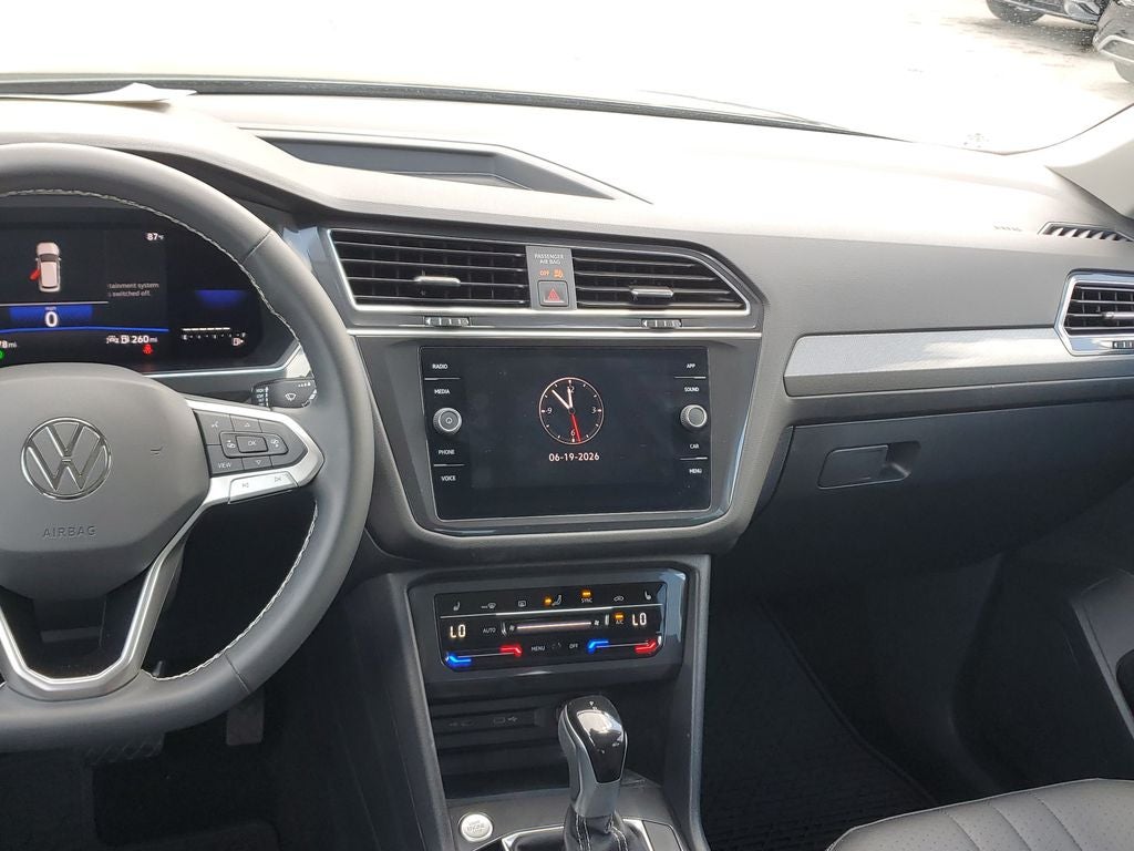 2023 Volkswagen Tiguan 2.0T SE