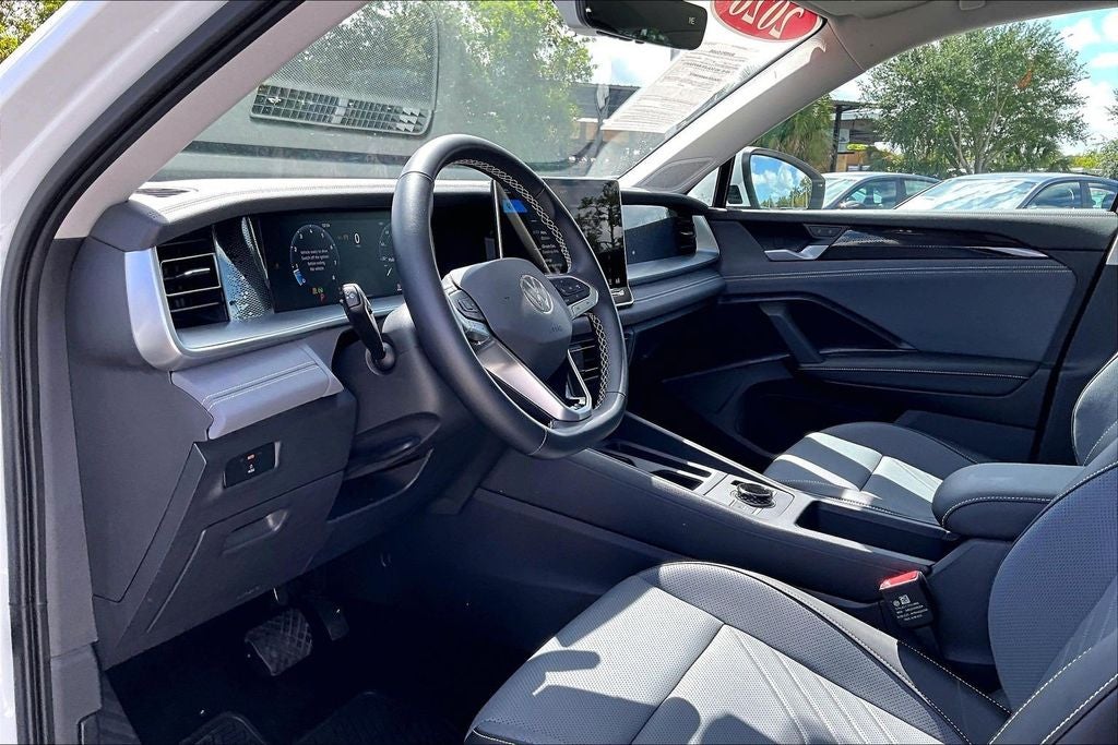 2026 Volkswagen Tiguan 2.0T SE