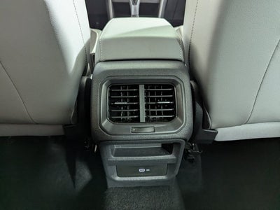 2022 Volkswagen Taos SE FWD
