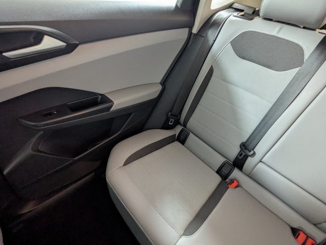 2022 Volkswagen Taos SE FWD