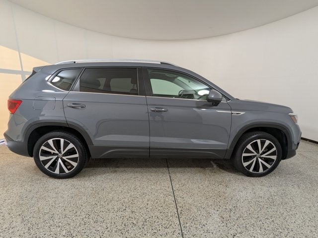 2022 Volkswagen Taos SE FWD
