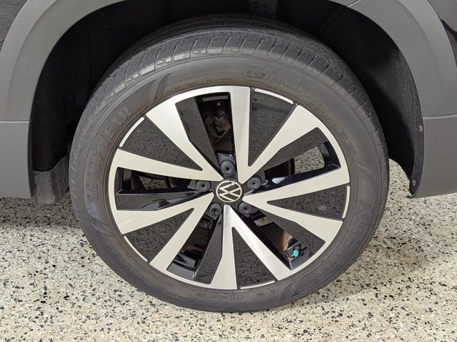 2022 Volkswagen Taos SE FWD