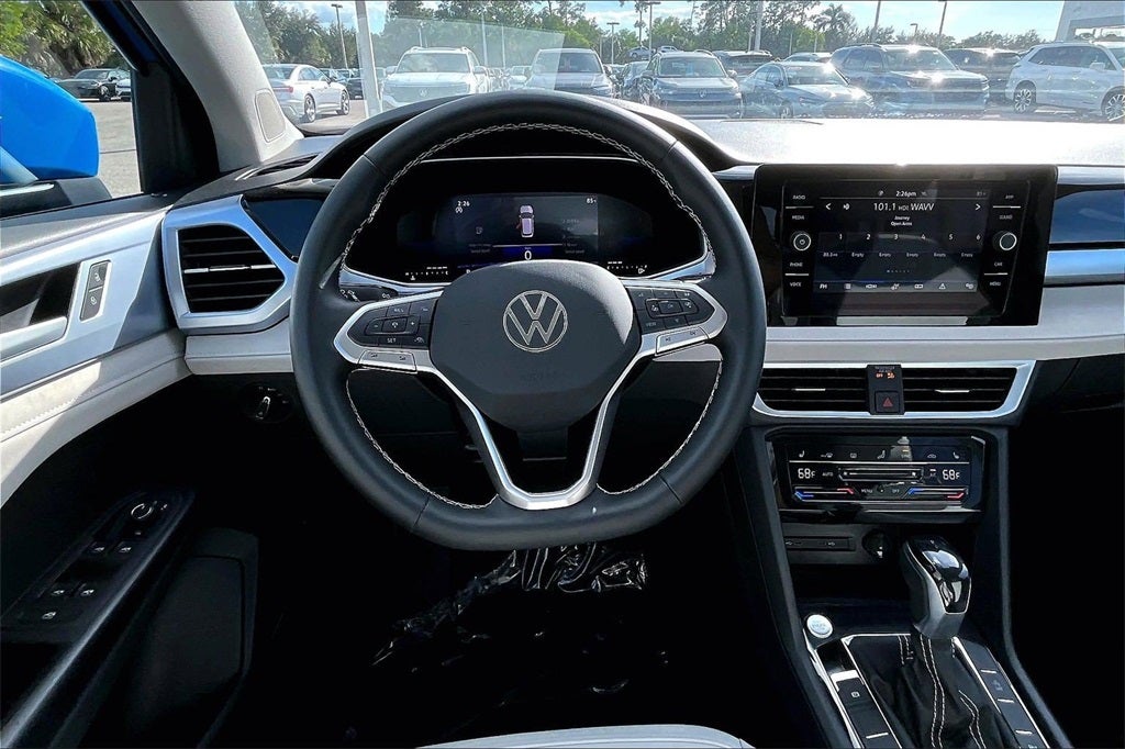 2025 Volkswagen Taos 1.5T SE