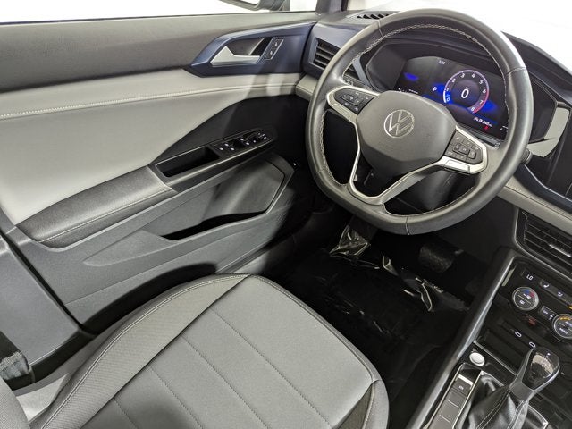 2024 Volkswagen Taos SE FWD