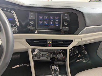 2024 Volkswagen Jetta SE Auto