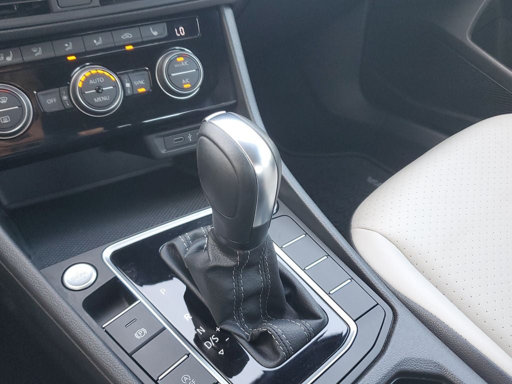 2020 Volkswagen Jetta R-Line