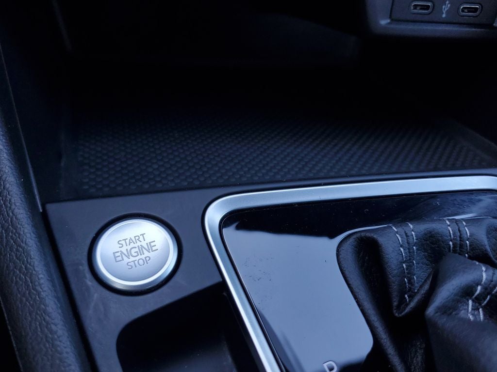 2020 Volkswagen Jetta R-Line