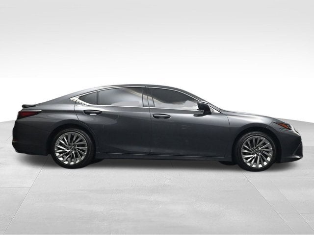 2022 Lexus ES 350 Ultra Luxury