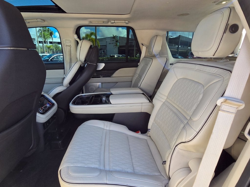 2020 Lincoln Navigator Black Label