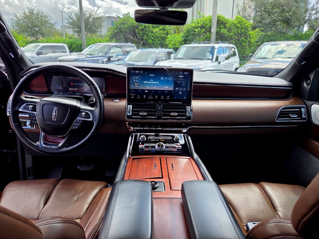 2023 Lincoln Navigator L Reserve