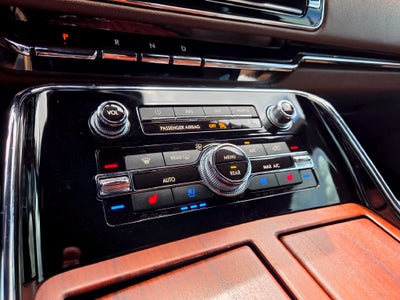 2023 Lincoln Navigator L Reserve