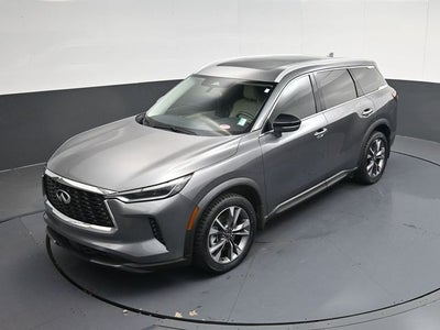 2022 INFINITI QX60 LUXE