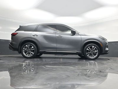 2022 INFINITI QX60 LUXE