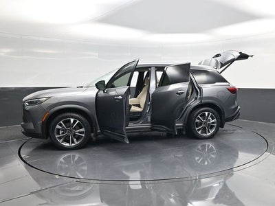2022 INFINITI QX60 LUXE
