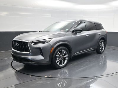 2022 INFINITI QX60 LUXE