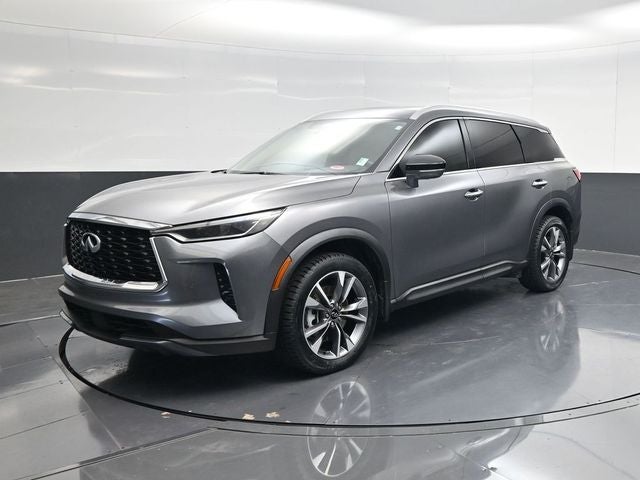 2022 INFINITI QX60 LUXE