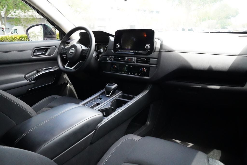 2023 Nissan Pathfinder S