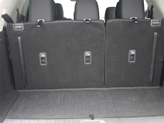 2024 Nissan Pathfinder S