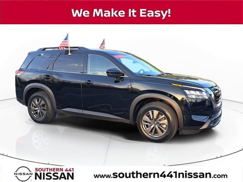 2024 Nissan Pathfinder SV