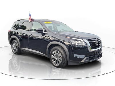 2024 Nissan Pathfinder SV
