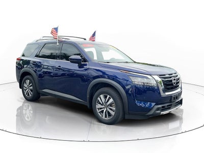 2024 Nissan Pathfinder SL