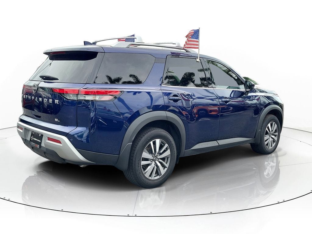 2024 Nissan Pathfinder SL