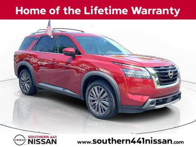 2023 Nissan Pathfinder SL