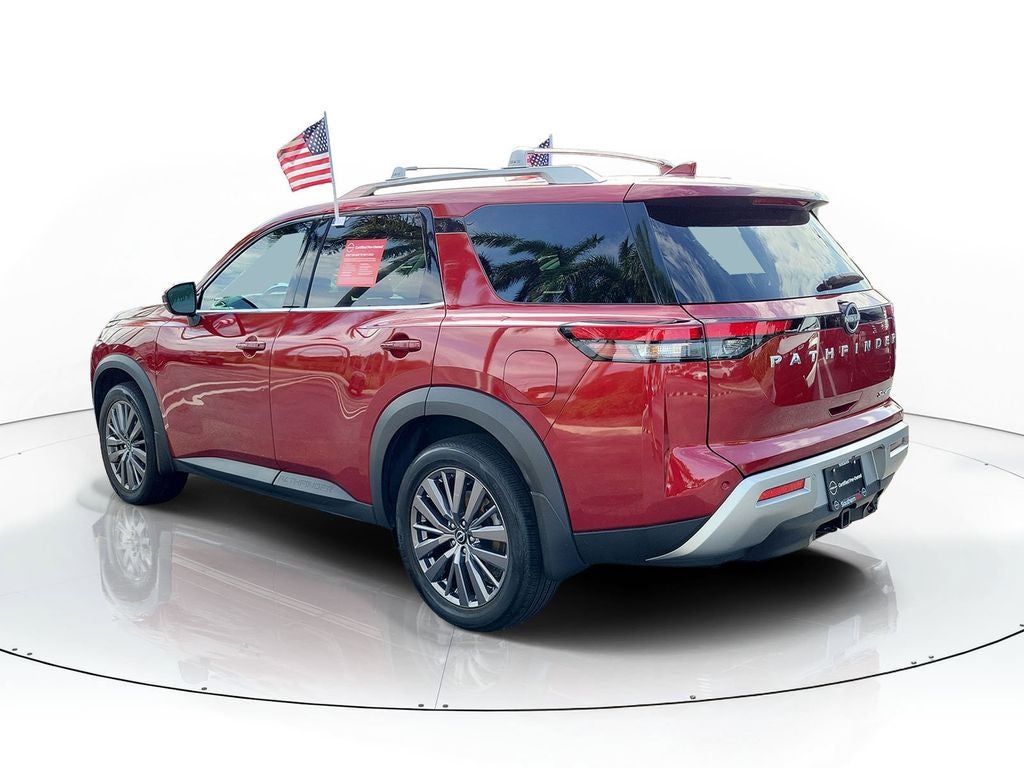 2023 Nissan Pathfinder SL