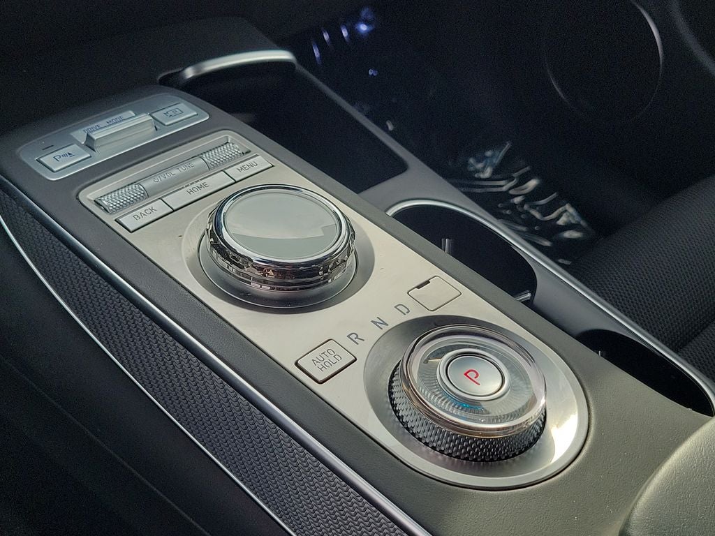 2024 Genesis GV70 2.5T