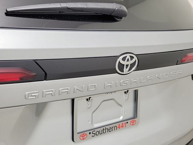2025 Toyota Grand Highlander XLE