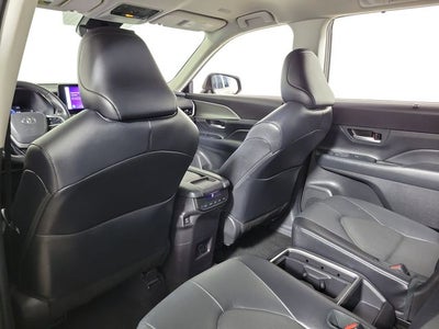 2025 Toyota Grand Highlander XLE